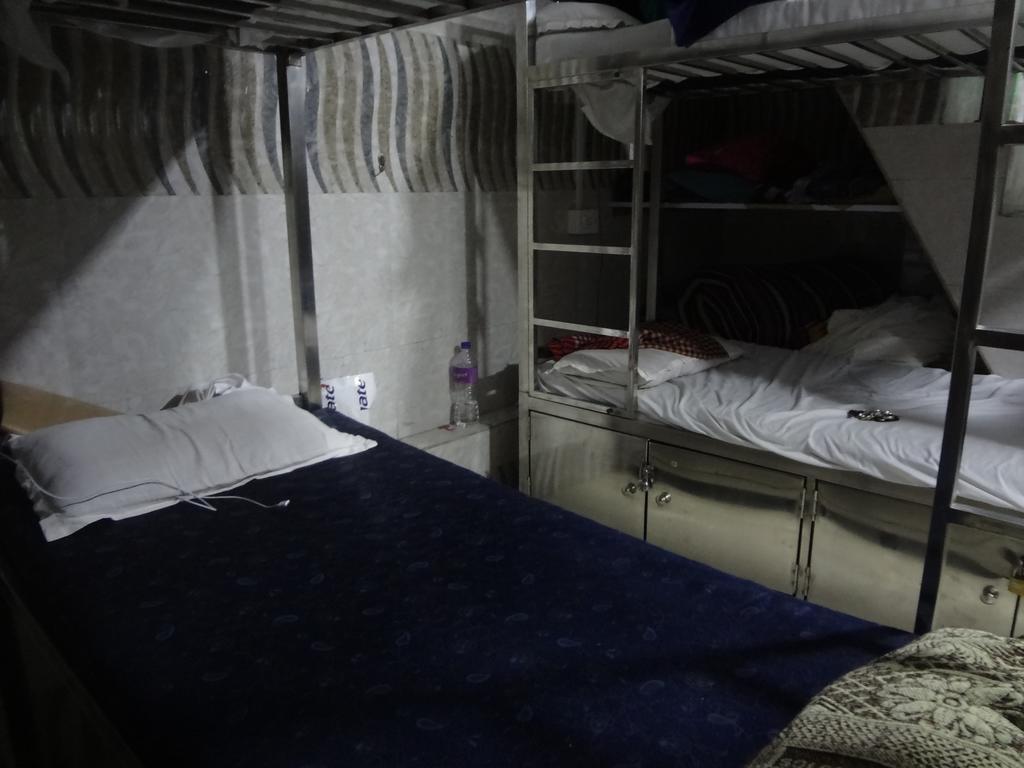 Aashiyana Dormitory Bombay Exterior foto
